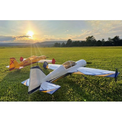 60" Yak 54 V2 - Bílá/Modrá 1,52m