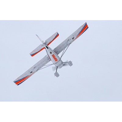 Kingfisher 1400mm ARF s koly, plováky a lyžemi