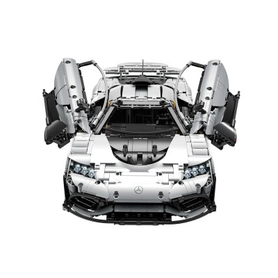 AMG One - stavebnice z kostek