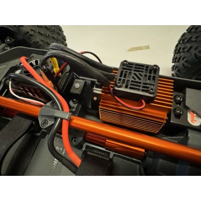 DF models RC auto Z-10 Competition Truggy brushless RTR 1:10 XL