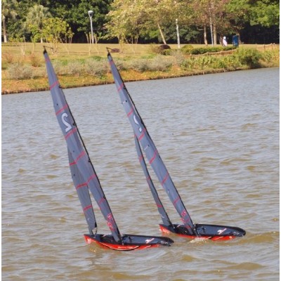 Focus V2 RTR plachetnice