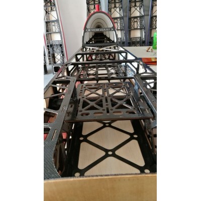 104" Extra 300 V2 - Červená/Černá/Bílá 2,64m