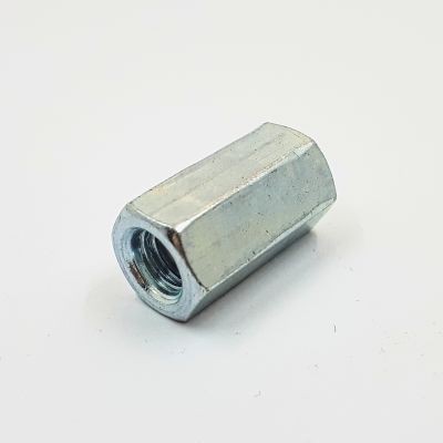 Matka M 8 nerez A2 24mm dlouhá 3D