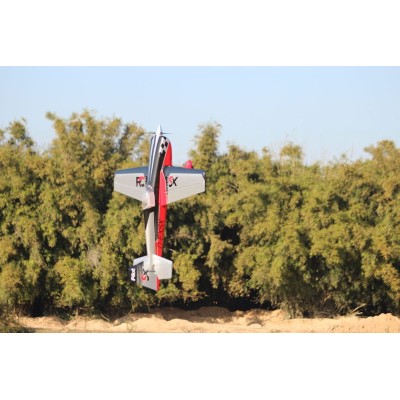 90" Extra 330SX (2,29m) 60cc Červeno-Černá