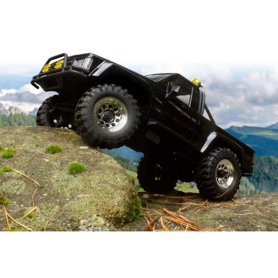 Venture18 Flux 1985 Toyota Hilux SR5 - černý