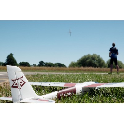 KAVAN Alpha V2 1500mm RTF - červená