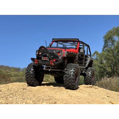 DF models DF-04S PRO BL brushless crawler, LED osvětlení, elektrický naviják, 2 stupňová převodovka, uzávěrky diff 1:10