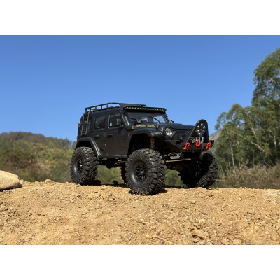 DF models DF-04S PRO BL brushless crawler, LED osvětlení, elektrický naviják, 2st. převodovka, uzávěrky diff 1:10. Matně černá