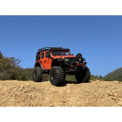 DF models DF-04S PRO BL brushless crawler, LED osvětlení, elektrický naviják, 2st. převodovka, uzávěrky diff 1:10. Oranžová.