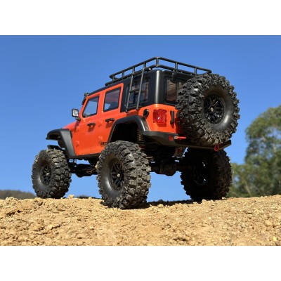 DF models DF-04S PRO BL brushless crawler, LED osvětlení, elektrický naviják, 2st. převodovka, uzávěrky diff 1:10. Oranžová.