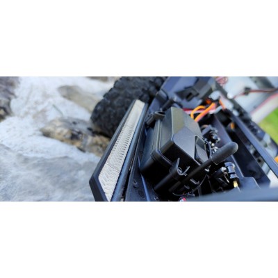 DF models DF-04S PRO BL brushless crawler, LED osvětlení, elektrický naviják, 2st. převodovka, uzávěrky diff 1:10. Oranžová.