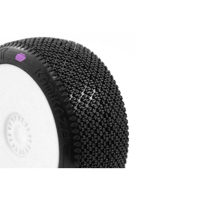 KAMIKAZE V2 BUGGY K1 (CLAY SUPER SOFT) nalepené pneumatiky, bílé disky, 2 ks.