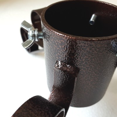 Stojánek vánoční 3 nožky měděný kovový otvor 64mm