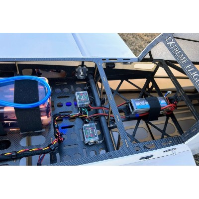 104" Laser EXP V2 - Červená/Modrá/Bílá 2,69m