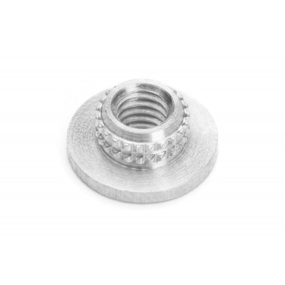 1023 Upevňovací matice M4 - nízká 10 ks